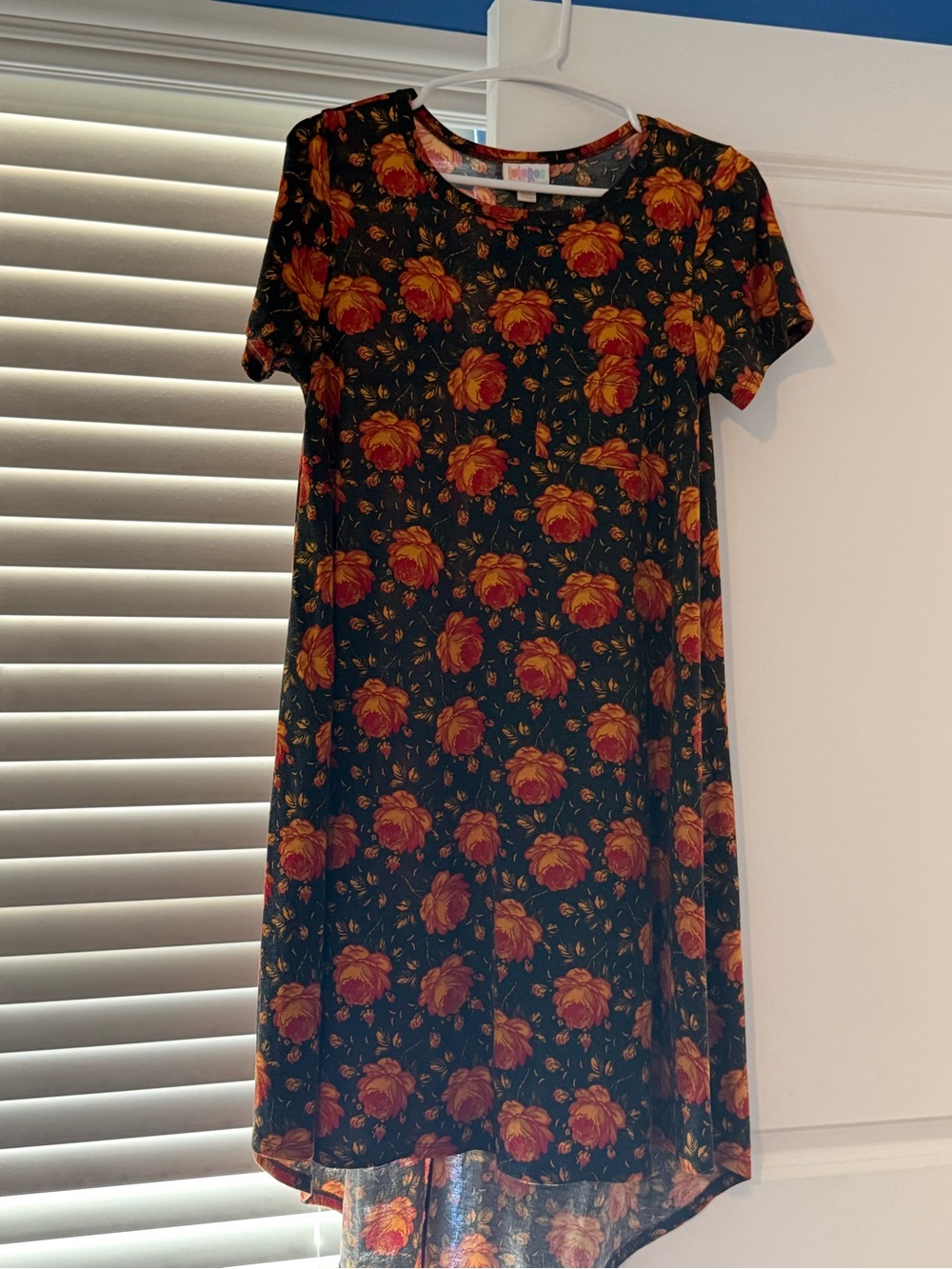 LuLaRoe Carly XXS red gold charcoal floral swing/hi-low dress